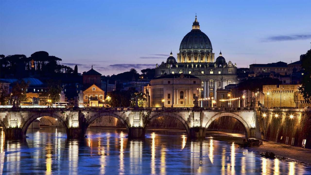 Апартаменты La Terrazza A San Pietro Рим Экстерьер фото